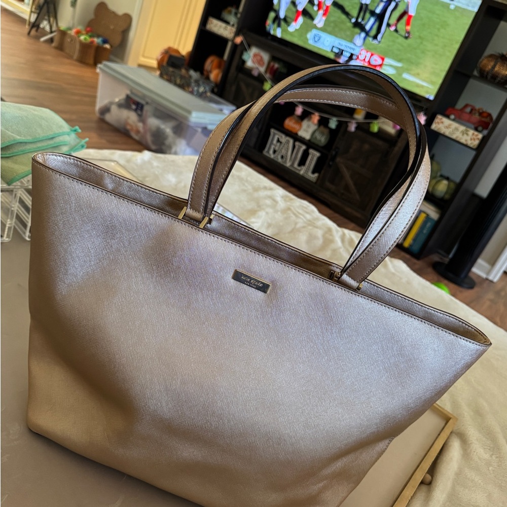 Elegant Gold Tote Bag